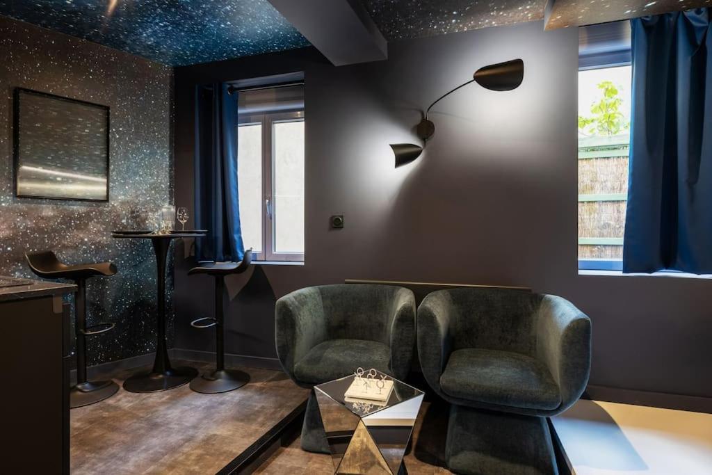 Galaxy La Tete Dans Les Etoiles Apartamento Riom Exterior foto
