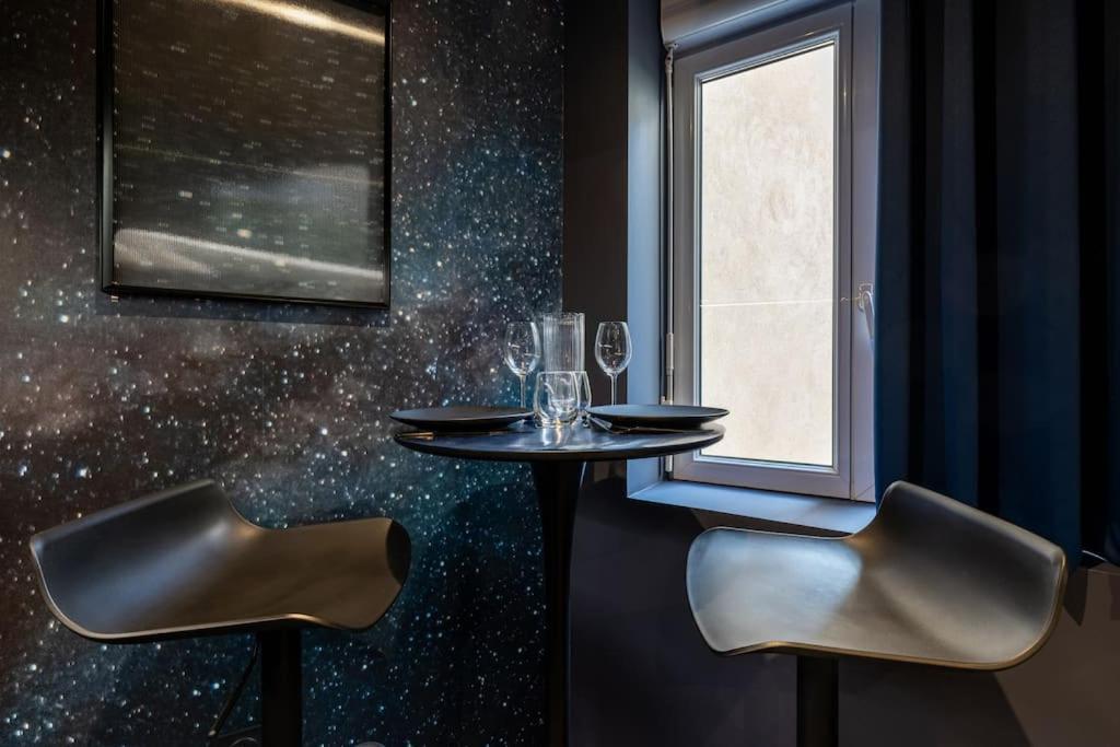 Galaxy La Tete Dans Les Etoiles Apartamento Riom Exterior foto